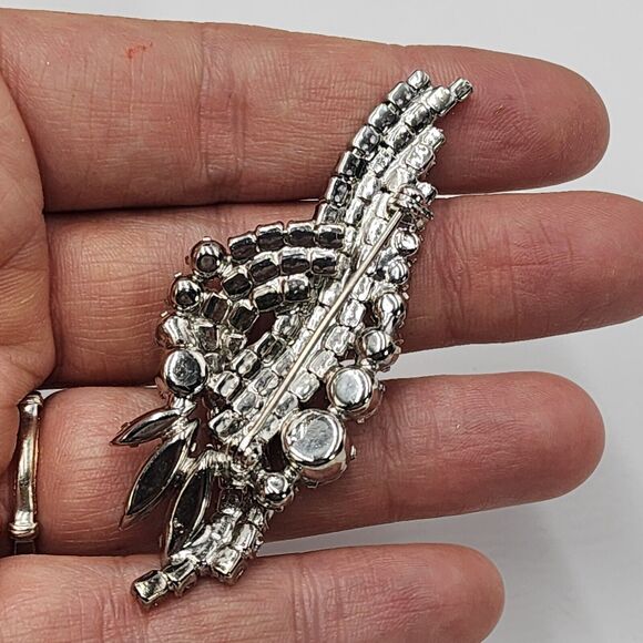 Vintage Unsigned WEISS Marquise Round Clear Rhinestone Rhodium Plated Pin Brooch - Picture 6 of 7